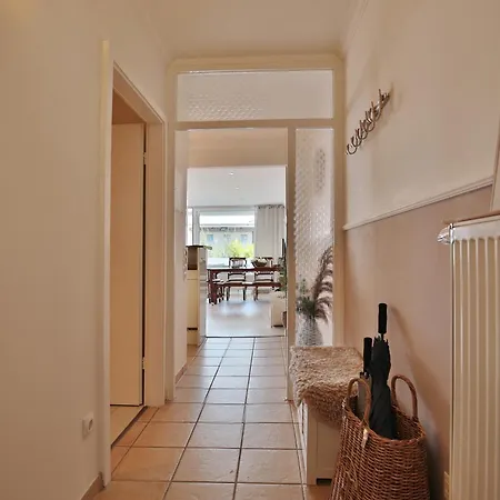 Haus Bergstraße 35 02 *